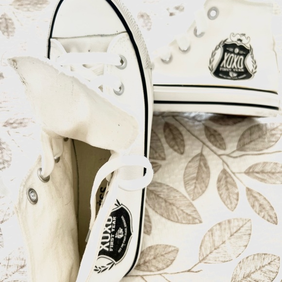 XoXo Rigess - Picture 5 of 8